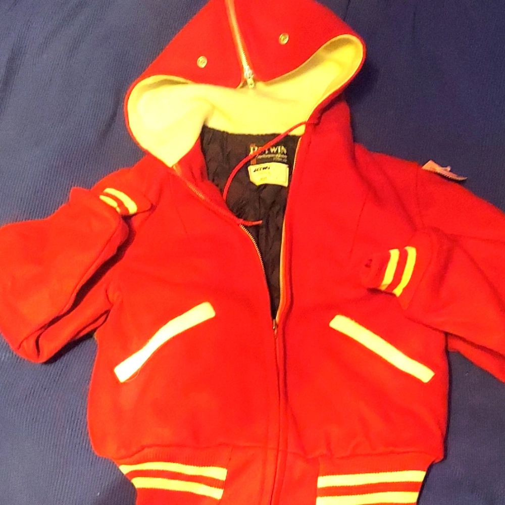 1980s Made In U.s.a. 100 Percent Wool Kids Varsity Hooded Jacket. Butwin.